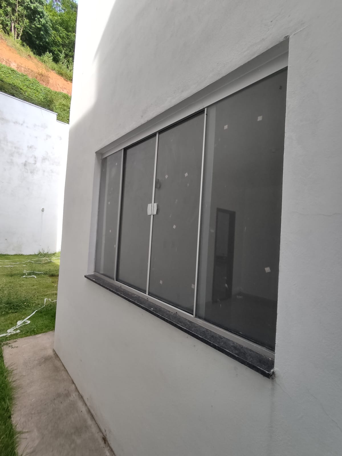 Janela e Porta de Vidro é um Serviço da Sartori Vidros